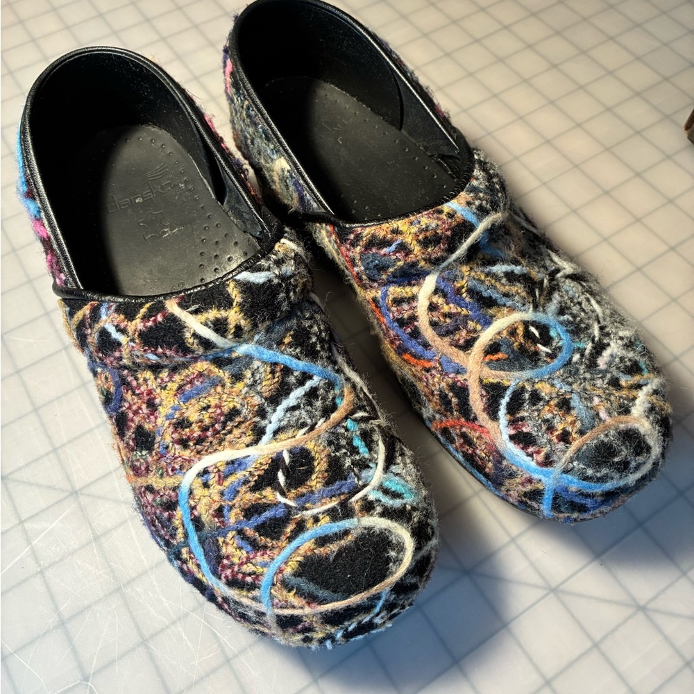Women's Multicolor Felt Clog Shoes - Brand Unspecified